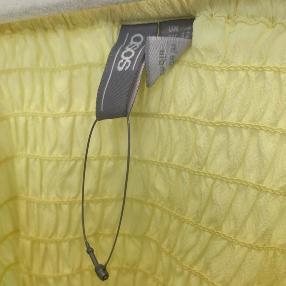 NWT/NWOT⚡️ASOS light yellow smocked tie preppy tank top⭐️⚡️💛 - Picture 6 of 9